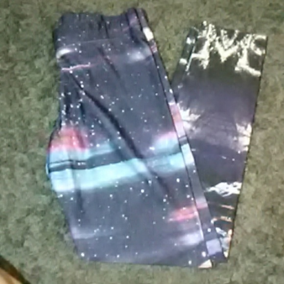 American eagle - Picture 1 of 2